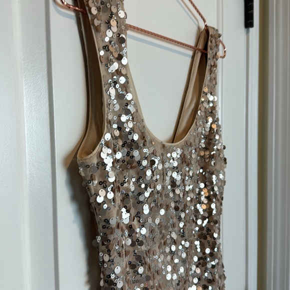 Guess Rose Gold Sequin Holiday Dress Size 6 - Picture 3 of 7